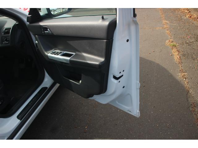 S40 2.0eアクティブプラス メモリー付本革パワーシート シートヒーター 純正ナビ 純正アルミ(12枚目)