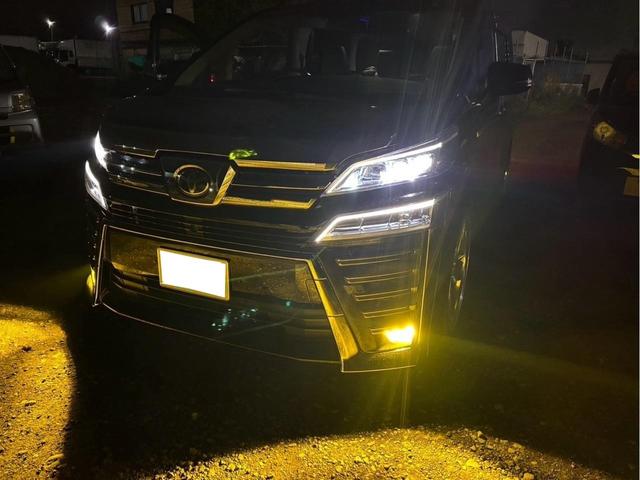 ヴェルファイアハイブリッド ＺＲ　ハイブリッド　２．５　ＺＲ　Ｅ－Ｆｏｕｒ　４ＷＤ　純正エンスタ　アルパインビッグＸ　バックカメラ　２１インチアルミ　（ブラック）後席フリップダウンモニター　スタッドレスタイヤ納車（15枚目）