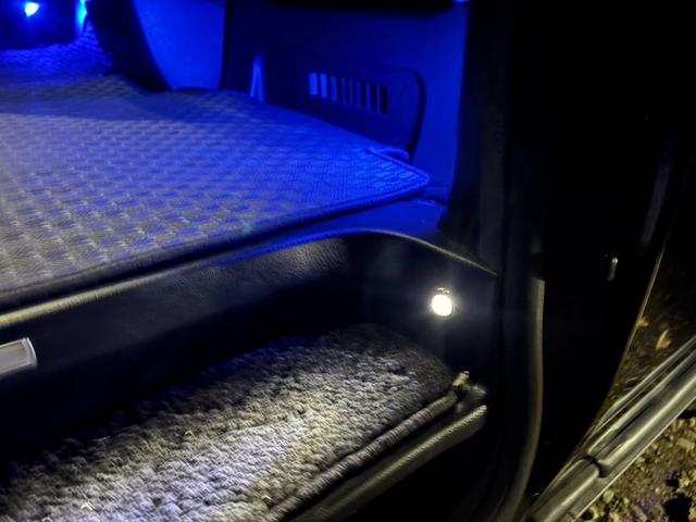 ヴェルファイアハイブリッド ＺＲ　ハイブリッド　２．５　ＺＲ　Ｅ－Ｆｏｕｒ　４ＷＤ　純正エンスタ　アルパインビッグＸ　バックカメラ　２１インチアルミ　（ブラック）後席フリップダウンモニター　スタッドレスタイヤ納車（19枚目）