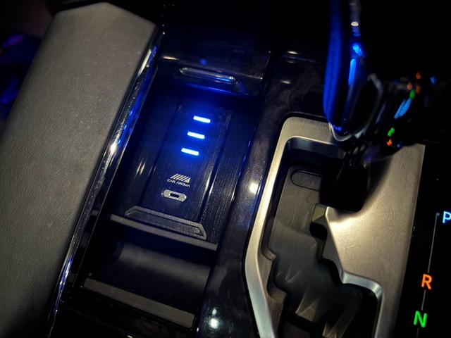 ヴェルファイアハイブリッド ＺＲ　ハイブリッド　２．５　ＺＲ　Ｅ－Ｆｏｕｒ　４ＷＤ　純正エンスタ　アルパインビッグＸ　バックカメラ　２１インチアルミ　（ブラック）後席フリップダウンモニター　スタッドレスタイヤ納車（31枚目）