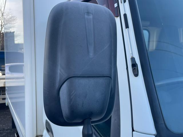 キャンター ターボ　箱車　３Ｌターボ　４ＷＤ　記録簿　バックカメラ　ダブルタイヤ　ＡＢＳ（12枚目）