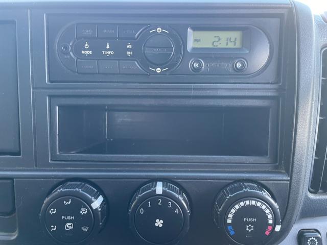 キャンター ターボ　箱車　３Ｌターボ　４ＷＤ　記録簿　バックカメラ　ダブルタイヤ　ＡＢＳ（26枚目）