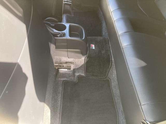 �����t���A�}�b�g�t���Ă܂���