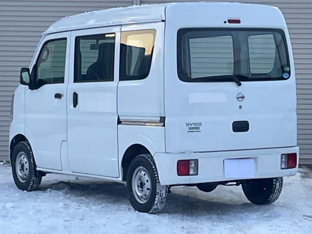 ＮＶ１００クリッパーバン ＤＸ　４ＷＤ　スタッドレスタイヤ　ＡＢＳ　５ＡＴ（6枚目）