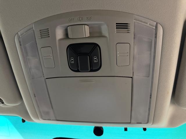 ヴェルファイア 　ＡＢＳ　ナビ付　両側パワースライドドア　後席ウォークスルー　ステアリングリモコン　エアコン　納車時車検２年付き（14枚目）