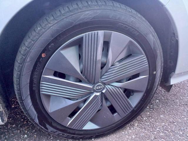 ノート X FOUR ハイブリッド4WD/プロパイロット/メーカー純正コネクトナビ/フルセグTV/アラウンドビューモニター/デジタルインナーミラー/エマージェンシーブレーキ/ワイヤレス充電/シートヒーター/ステアヒーター(17枚目)