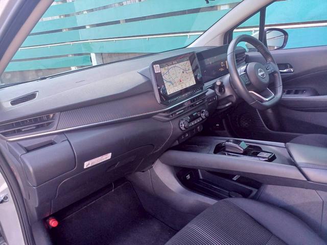 ノート X FOUR ハイブリッド4WD/プロパイロット/メーカー純正コネクトナビ/フルセグTV/アラウンドビューモニター/デジタルインナーミラー/エマージェンシーブレーキ/ワイヤレス充電/シートヒーター/ステアヒーター(28枚目)