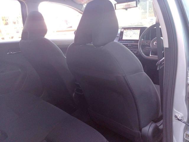 ノート X FOUR ハイブリッド4WD/プロパイロット/メーカー純正コネクトナビ/フルセグTV/アラウンドビューモニター/デジタルインナーミラー/エマージェンシーブレーキ/ワイヤレス充電/シートヒーター/ステアヒーター(29枚目)