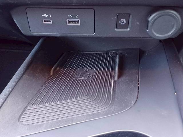 ノート X FOUR ハイブリッド4WD/プロパイロット/メーカー純正コネクトナビ/フルセグTV/アラウンドビューモニター/デジタルインナーミラー/エマージェンシーブレーキ/ワイヤレス充電/シートヒーター/ステアヒーター(52枚目)