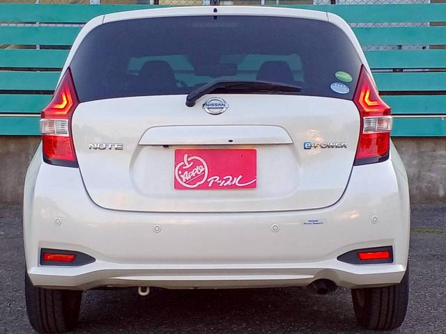 ノート e-パワー X 純正ナビ/フルセグTV/アラウンドビューモニター/デジタルインナーミラー/エマージェンシーブレーキ/インテリジェントキー/プッシュスタート/車検整備付き/アップルあんしんライト保証1年付き/(22枚目)