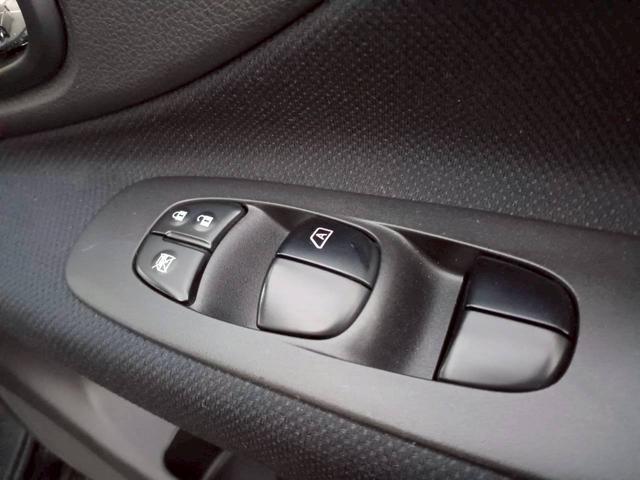 セレナ ハイウェイスターS-HVアドバンスドセーフティパック 純正ナビTV/アラウンドビューモニター/両側パワースライドドア/エマージェンシーブレーキ/車線逸脱警報/LEDライト/インテリジェントキー/プッシュスタート/クルコン/アップルあんしんライト保証1年付(40枚目)