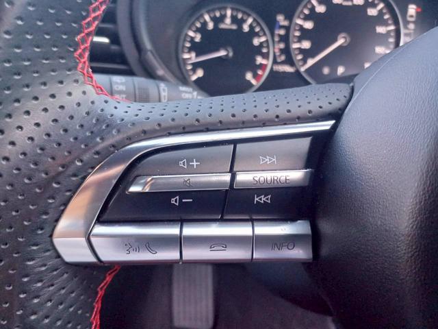 MAZDA3ファストバック Xバーガンディ セレクション ハイブリッド4WD/赤革/マツダコネクトナビ/フルセグTV/360カメラ/ヘッドアップディスプレイ/クルージングトラフィックサポート/LEDライト/パワーシート/シートヒーター/オートエグゼハンドル(31枚目)