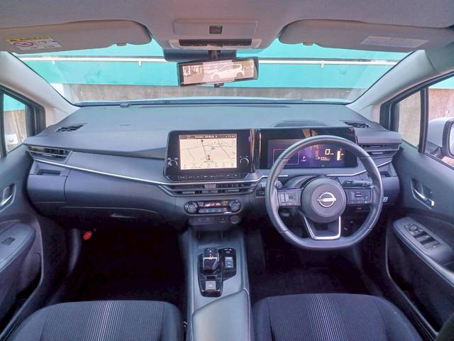 ノート X FOUR ハイブリッド4WD/プロパイロット/メーカー純正コネクトナビ/フルセグTV/全方位カメラ/デジタルインナーミラー/ワイヤレス充電/シートヒーター/ステアリングヒーター/ETC/USB/車検整備付き(3枚目)