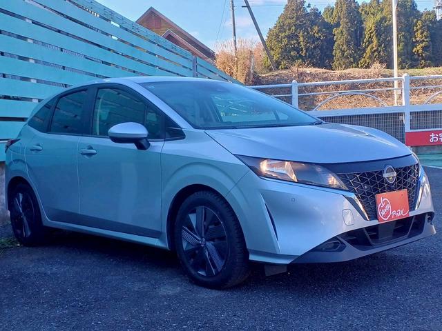 ノート X FOUR ハイブリッド4WD/プロパイロット/メーカー純正コネクトナビ/フルセグTV/全方位カメラ/デジタルインナーミラー/ワイヤレス充電/シートヒーター/ステアリングヒーター/ETC/USB/車検整備付き(20枚目)