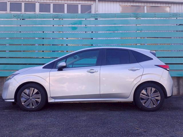 ノート X FOUR ハイブリッド4WD/プロパイロット/メーカー純正コネクトナビ/フルセグTV/全方位カメラ/デジタルインナーミラー/ワイヤレス充電/シートヒーター/ステアリングヒーター/ETC/USB/車検整備付き(22枚目)