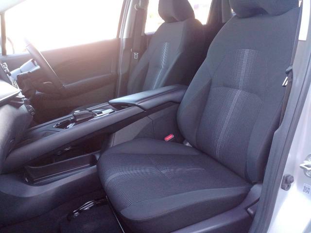 ノート X FOUR ハイブリッド4WD/プロパイロット/メーカー純正コネクトナビ/フルセグTV/全方位カメラ/デジタルインナーミラー/ワイヤレス充電/シートヒーター/ステアリングヒーター/ETC/USB/車検整備付き(14枚目)