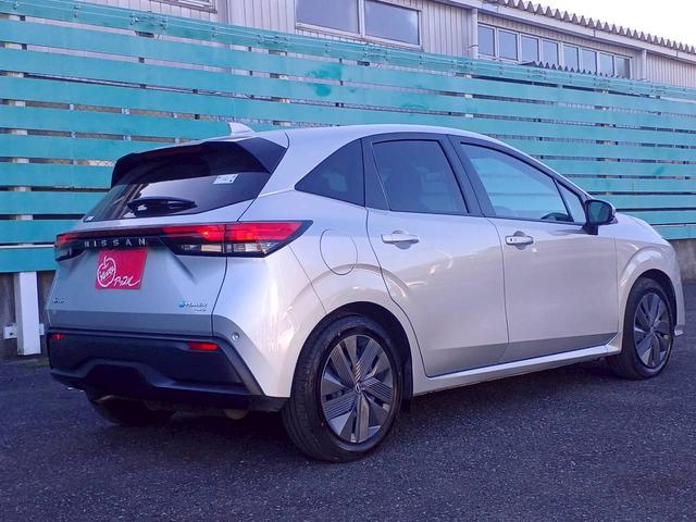 ノート X FOUR ハイブリッド4WD/プロパイロット/メーカー純正コネクトナビ/フルセグTV/全方位カメラ/デジタルインナーミラー/ワイヤレス充電/シートヒーター/ステアリングヒーター/ETC/USB/車検整備付き(18枚目)