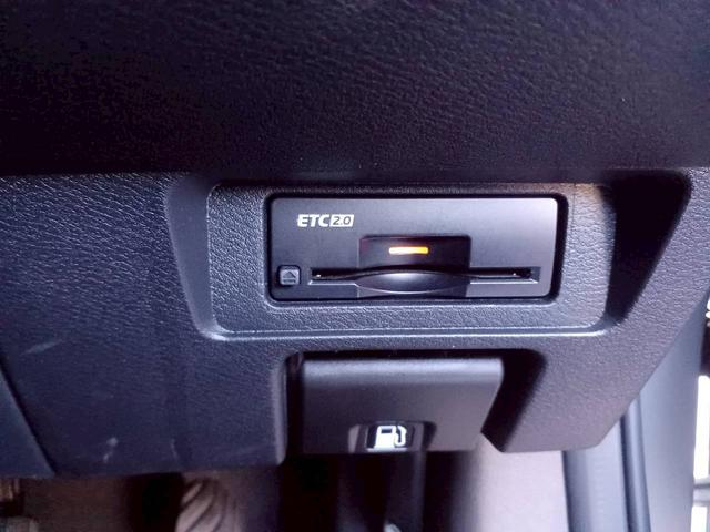 ノート X FOUR ハイブリッド4WD/プロパイロット/メーカー純正コネクトナビ/フルセグTV/全方位カメラ/デジタルインナーミラー/ワイヤレス充電/シートヒーター/ステアリングヒーター/ETC/USB/車検整備付き(27枚目)