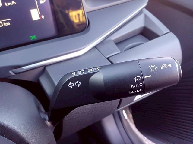 ノート X FOUR ハイブリッド4WD/プロパイロット/メーカー純正コネクトナビ/フルセグTV/全方位カメラ/デジタルインナーミラー/ワイヤレス充電/シートヒーター/ステアリングヒーター/ETC/USB/車検整備付き(32枚目)