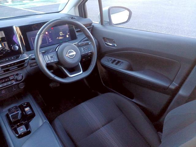 ノート X FOUR ハイブリッド4WD/プロパイロット/メーカー純正コネクトナビ/フルセグTV/全方位カメラ/デジタルインナーミラー/ワイヤレス充電/シートヒーター/ステアリングヒーター/ETC/USB/車検整備付き(34枚目)