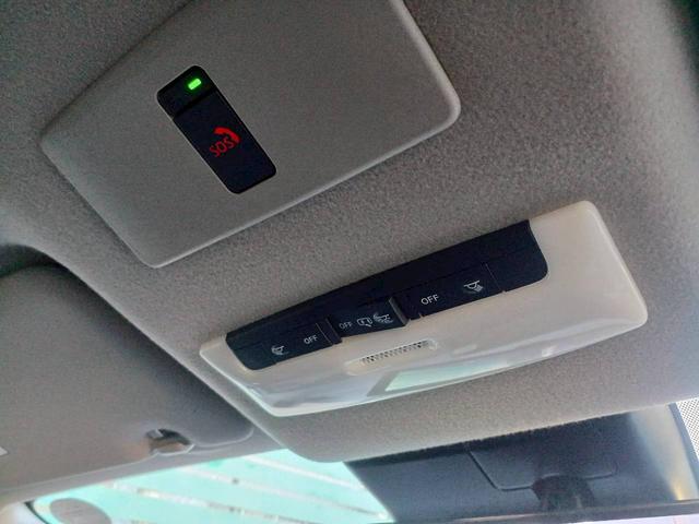 ノート X FOUR ハイブリッド4WD/プロパイロット/メーカー純正コネクトナビ/フルセグTV/全方位カメラ/デジタルインナーミラー/ワイヤレス充電/シートヒーター/ステアリングヒーター/ETC/USB/車検整備付き(42枚目)