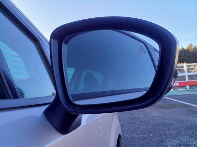 ノート X FOUR ハイブリッド4WD/プロパイロット/メーカー純正コネクトナビ/フルセグTV/全方位カメラ/デジタルインナーミラー/ワイヤレス充電/シートヒーター/ステアリングヒーター/ETC/USB/車検整備付き(54枚目)