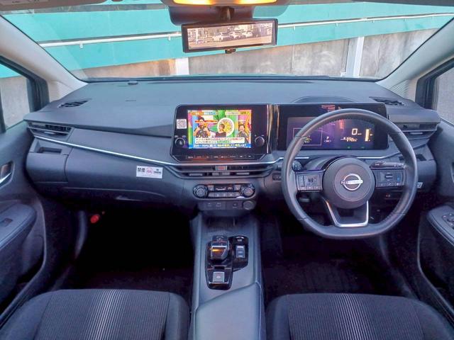 ノート X FOUR ハイブリッド4WD/プロパイロット/メーカー純正コネクトナビ/フルセグTV/全方位カメラ/デジタルインナーミラー/ワイヤレス充電/シートヒーター/ステアリングヒーター/ETC/USB/車検整備付き(6枚目)