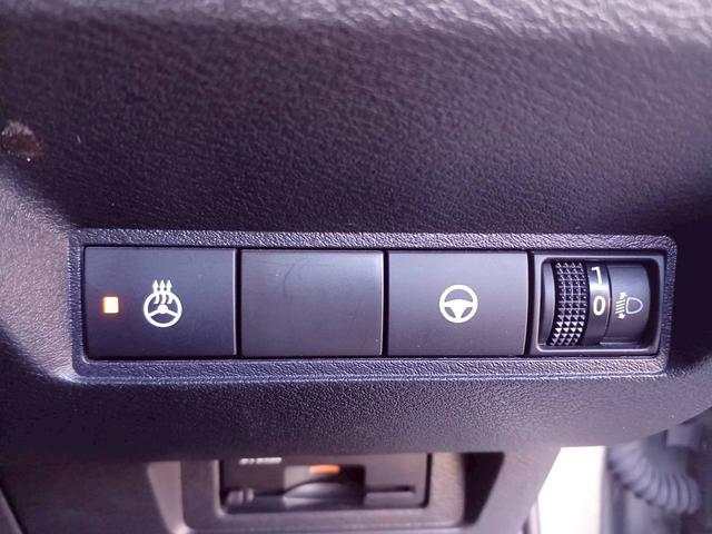 ノート X FOUR ハイブリッド4WD/プロパイロット/メーカー純正コネクトナビ/フルセグTV/全方位カメラ/デジタルインナーミラー/ワイヤレス充電/シートヒーター/ステアリングヒーター/ETC/USB/車検整備付き(11枚目)