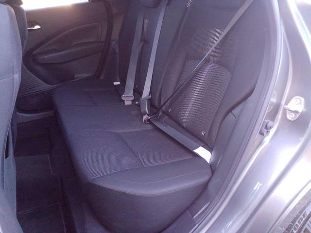 ノート X FOUR ハイブリッド4WD/プロパイロット/メーカー純正コネクトナビ/フルセグTV/全方位カメラ/デジタルインナーミラー/ワイヤレス充電/シートヒーター/ステアリングヒーター/ETC/USB/車検整備付き(16枚目)