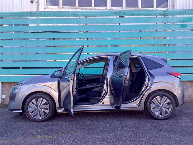 ノート X FOUR ハイブリッド4WD/プロパイロット/メーカー純正コネクトナビ/フルセグTV/全方位カメラ/デジタルインナーミラー/ワイヤレス充電/シートヒーター/ステアリングヒーター/ETC/USB/車検整備付き(24枚目)