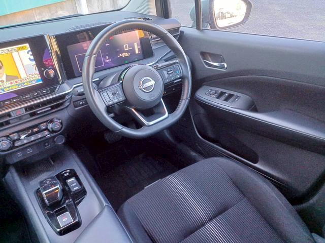 ノート X FOUR ハイブリッド4WD/プロパイロット/メーカー純正コネクトナビ/フルセグTV/全方位カメラ/デジタルインナーミラー/ワイヤレス充電/シートヒーター/ステアリングヒーター/ETC/USB/車検整備付き(33枚目)