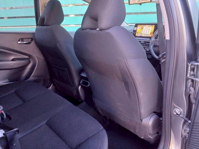 ノート X FOUR ハイブリッド4WD/プロパイロット/メーカー純正コネクトナビ/フルセグTV/全方位カメラ/デジタルインナーミラー/ワイヤレス充電/シートヒーター/ステアリングヒーター/ETC/USB/車検整備付き(34枚目)