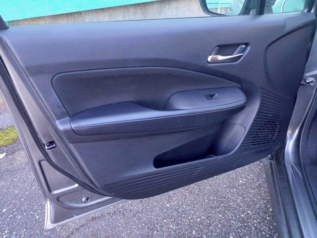 ノート X FOUR ハイブリッド4WD/プロパイロット/メーカー純正コネクトナビ/フルセグTV/全方位カメラ/デジタルインナーミラー/ワイヤレス充電/シートヒーター/ステアリングヒーター/ETC/USB/車検整備付き(43枚目)