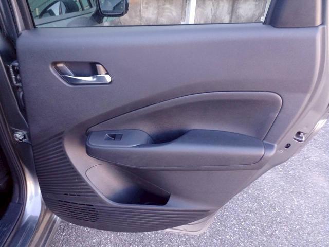 ノート X FOUR ハイブリッド4WD/プロパイロット/メーカー純正コネクトナビ/フルセグTV/全方位カメラ/デジタルインナーミラー/ワイヤレス充電/シートヒーター/ステアリングヒーター/ETC/USB/車検整備付き(46枚目)