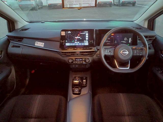 ノート X FOUR ハイブリッド4WD/プロパイロット/メーカー純正コネクトナビ/フルセグTV/全方位カメラ/デジタルインナーミラー/ワイヤレス充電/シートヒーター/ステアリングヒーター/ETC/USB/車検整備付き(3枚目)