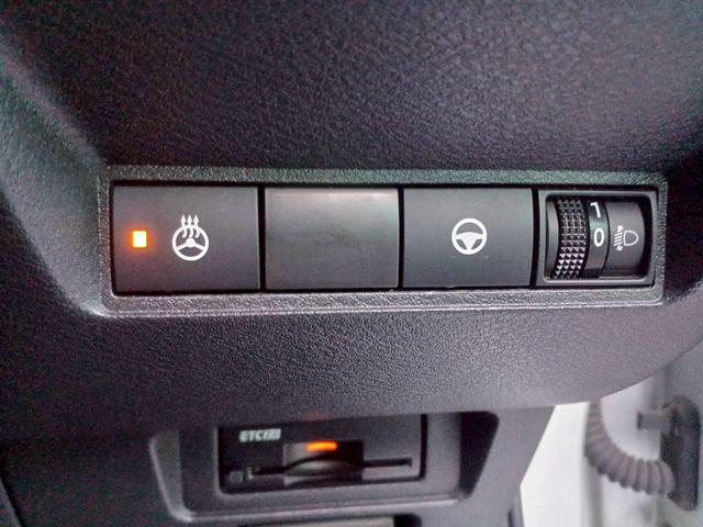 ノート X FOUR ハイブリッド4WD/プロパイロット/メーカー純正コネクトナビ/フルセグTV/全方位カメラ/デジタルインナーミラー/ワイヤレス充電/シートヒーター/ステアリングヒーター/ETC/USB/車検整備付き(11枚目)