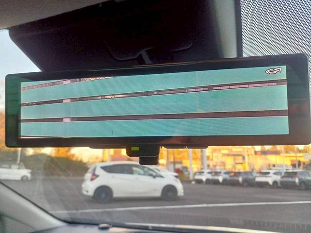 ノート X FOUR ハイブリッド4WD/プロパイロット/メーカー純正コネクトナビ/フルセグTV/全方位カメラ/デジタルインナーミラー/ワイヤレス充電/シートヒーター/ステアリングヒーター/ETC/USB/車検整備付き(12枚目)