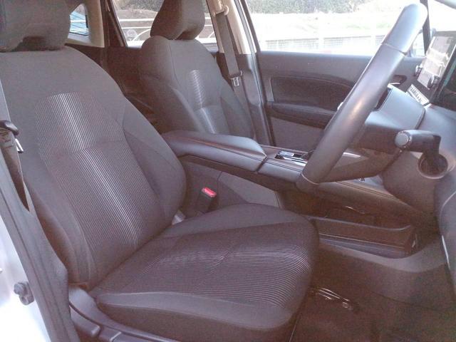 ノート X FOUR ハイブリッド4WD/プロパイロット/メーカー純正コネクトナビ/フルセグTV/全方位カメラ/デジタルインナーミラー/ワイヤレス充電/シートヒーター/ステアリングヒーター/ETC/USB/車検整備付き(13枚目)