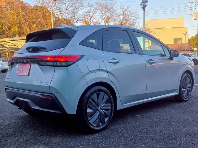 ノート X FOUR ハイブリッド4WD/プロパイロット/メーカー純正コネクトナビ/フルセグTV/全方位カメラ/デジタルインナーミラー/ワイヤレス充電/シートヒーター/ステアリングヒーター/ETC/USB/車検整備付き(18枚目)