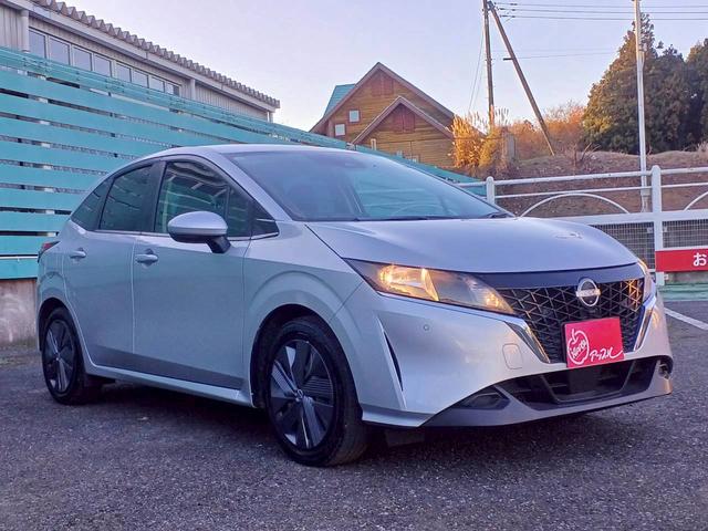 ノート X FOUR ハイブリッド4WD/プロパイロット/メーカー純正コネクトナビ/フルセグTV/全方位カメラ/デジタルインナーミラー/ワイヤレス充電/シートヒーター/ステアリングヒーター/ETC/USB/車検整備付き(20枚目)