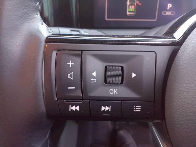 ノート X FOUR ハイブリッド4WD/プロパイロット/メーカー純正コネクトナビ/フルセグTV/全方位カメラ/デジタルインナーミラー/ワイヤレス充電/シートヒーター/ステアリングヒーター/ETC/USB/車検整備付き(30枚目)