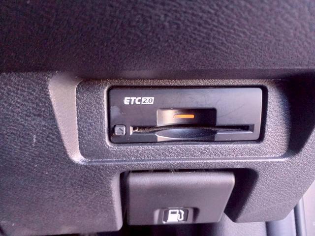 ノート X FOUR ハイブリッド4WD/プロパイロット/メーカー純正コネクトナビ/フルセグTV/全方位カメラ/デジタルインナーミラー/ワイヤレス充電/シートヒーター/ステアリングヒーター/ETC/USB/車検整備付き(30枚目)