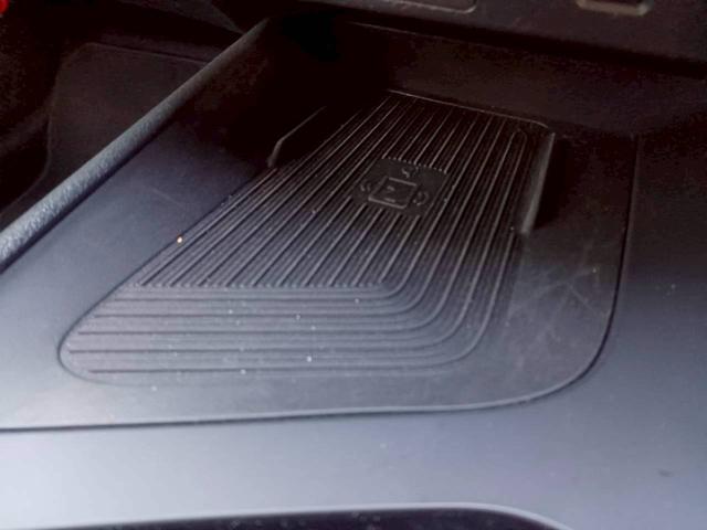 ノート X FOUR ハイブリッド4WD/プロパイロット/メーカー純正コネクトナビ/フルセグTV/全方位カメラ/デジタルインナーミラー/ワイヤレス充電/シートヒーター/ステアリングヒーター/ETC/USB/車検整備付き(32枚目)