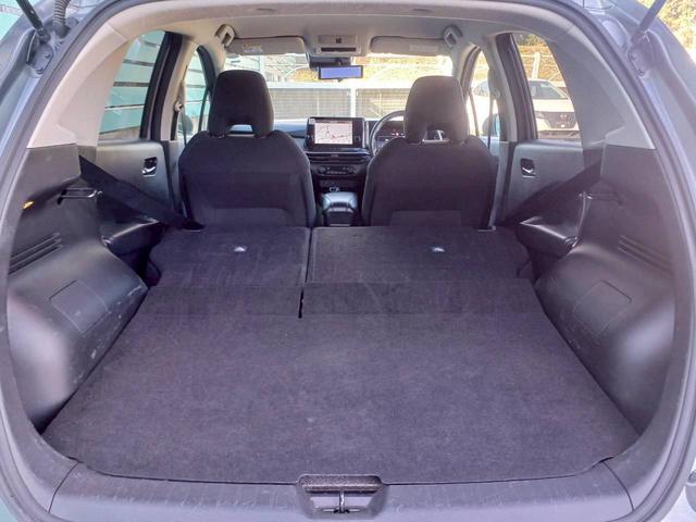 ノート X FOUR ハイブリッド4WD/プロパイロット/メーカー純正コネクトナビ/フルセグTV/全方位カメラ/デジタルインナーミラー/ワイヤレス充電/シートヒーター/ステアリングヒーター/ETC/USB/車検整備付き(41枚目)