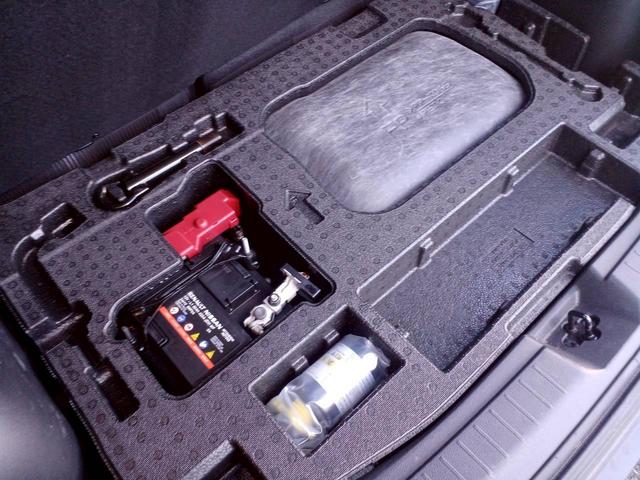 ノート X FOUR ハイブリッド4WD/プロパイロット/メーカー純正コネクトナビ/フルセグTV/全方位カメラ/デジタルインナーミラー/ワイヤレス充電/シートヒーター/ステアリングヒーター/ETC/USB/車検整備付き(59枚目)