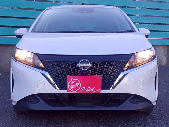 ノート X FOUR ハイブリッド4WD/プロパイロット/メーカー純正コネクトナビ/フルセグTV/全方位カメラ/デジタルインナーミラー/ワイヤレス充電/シートヒーター/ステアリングヒーター/ETC/USB/車検整備付き(2枚目)