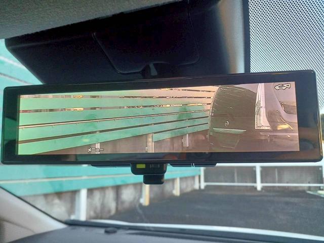 ノート X FOUR ハイブリッド4WD/プロパイロット/メーカー純正コネクトナビ/フルセグTV/全方位カメラ/デジタルインナーミラー/ワイヤレス充電/シートヒーター/ステアリングヒーター/ETC/USB/車検整備付き(12枚目)