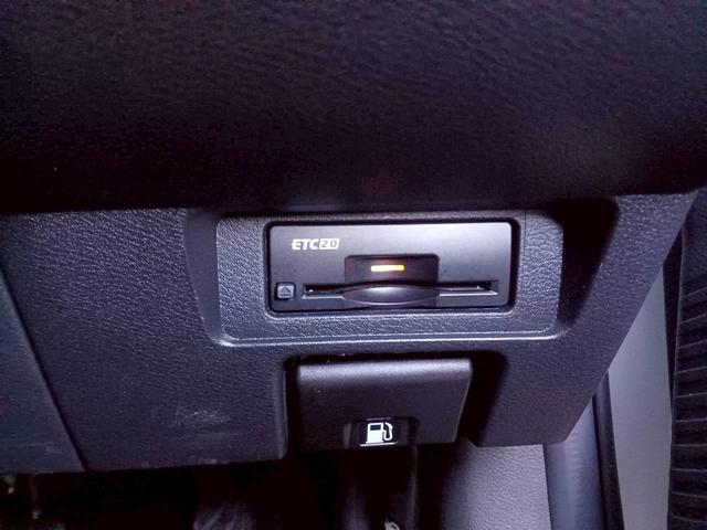 ノート X FOUR ハイブリッド4WD/プロパイロット/メーカー純正コネクトナビ/フルセグTV/全方位カメラ/デジタルインナーミラー/ワイヤレス充電/シートヒーター/ステアリングヒーター/ETC/USB/車検整備付き(29枚目)