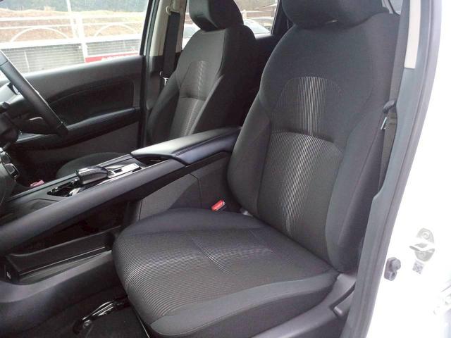 ノート X FOUR ハイブリッド4WD/プロパイロット/メーカー純正コネクトナビ/フルセグTV/全方位カメラ/デジタルインナーミラー/ワイヤレス充電/ETC/シートヒーター/ステアリングヒーター/エマージェンシーブレーキ(16枚目)