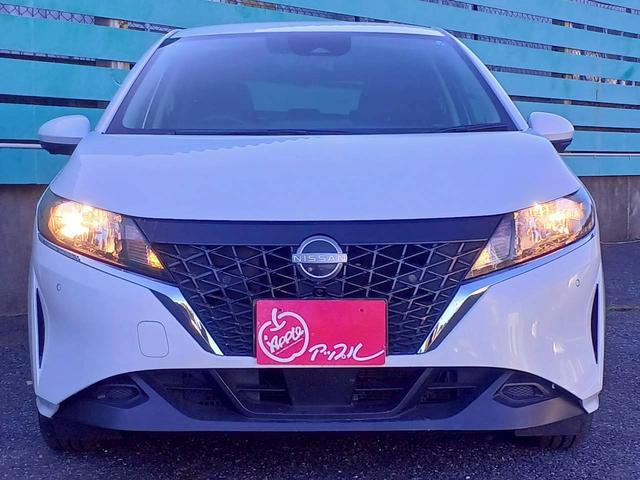 ノート X FOUR ハイブリッド4WD/プロパイロット/メーカー純正コネクトナビ/フルセグTV/全方位カメラ/デジタルインナーミラー/ワイヤレス充電/シートヒーター/ステアリングヒーター/ETC/USB/車検整備付き(2枚目)